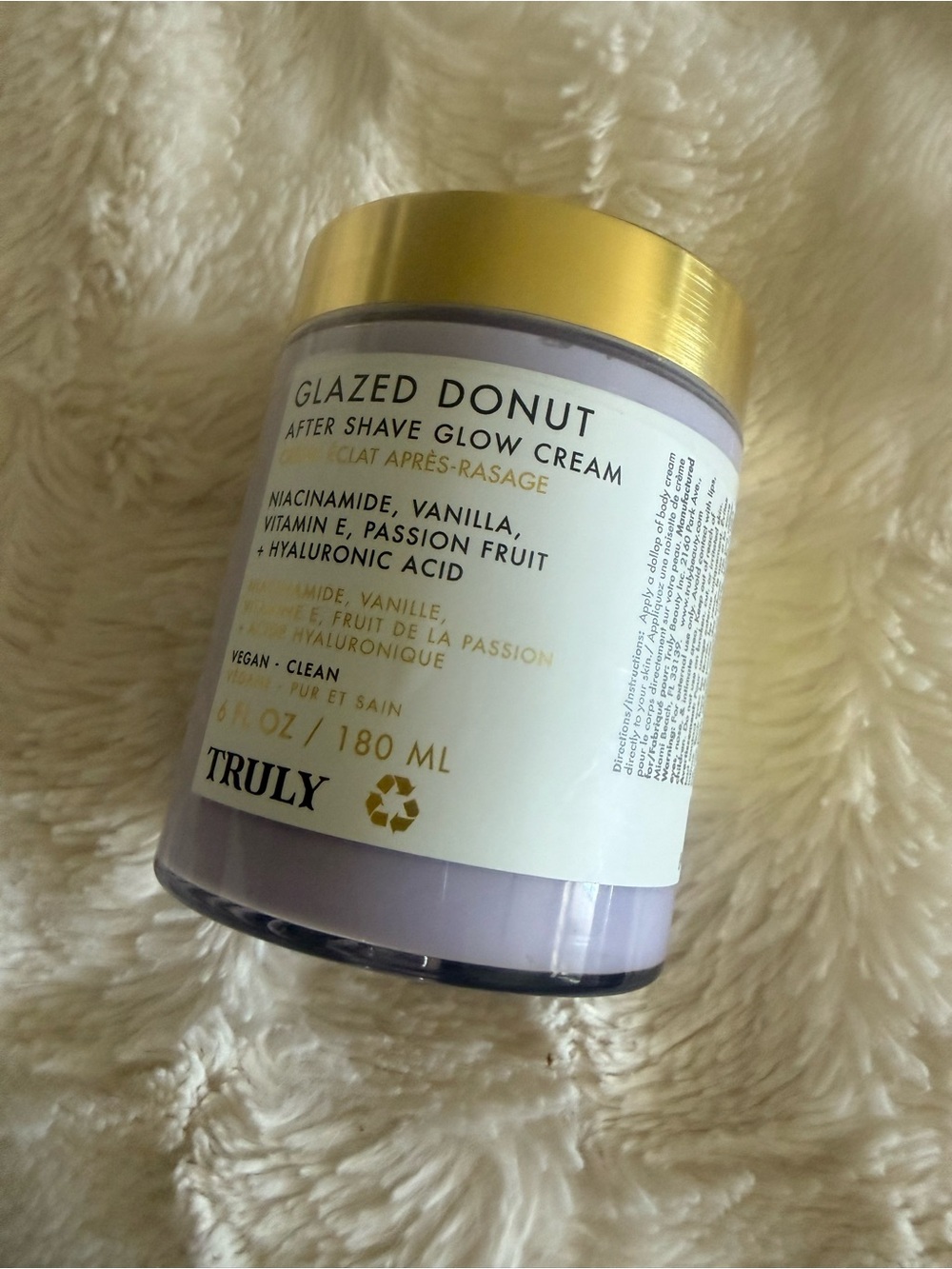 TRULY Glazed Donut After Shave Glow Cream -